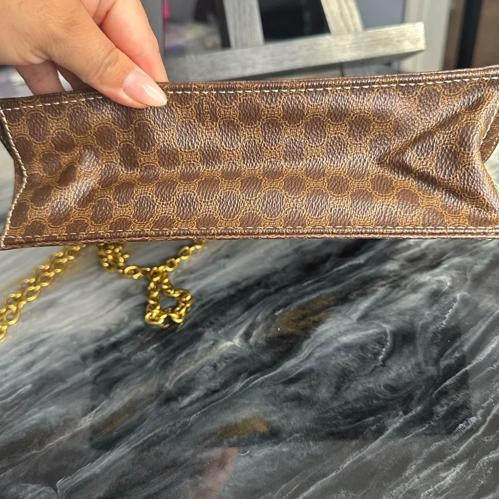 CELINE vintage shoulder bag. - Picture 8 of 9